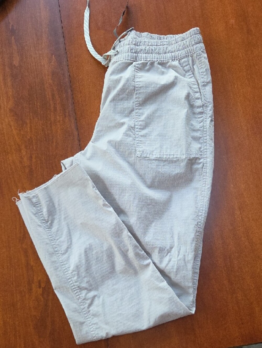 Vuori Womens Elastic Waist Lightweight Ripstop Joggers - Light Beige - Picture 6 of 6